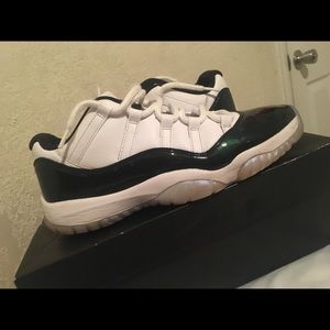 Jordan 11 emerald